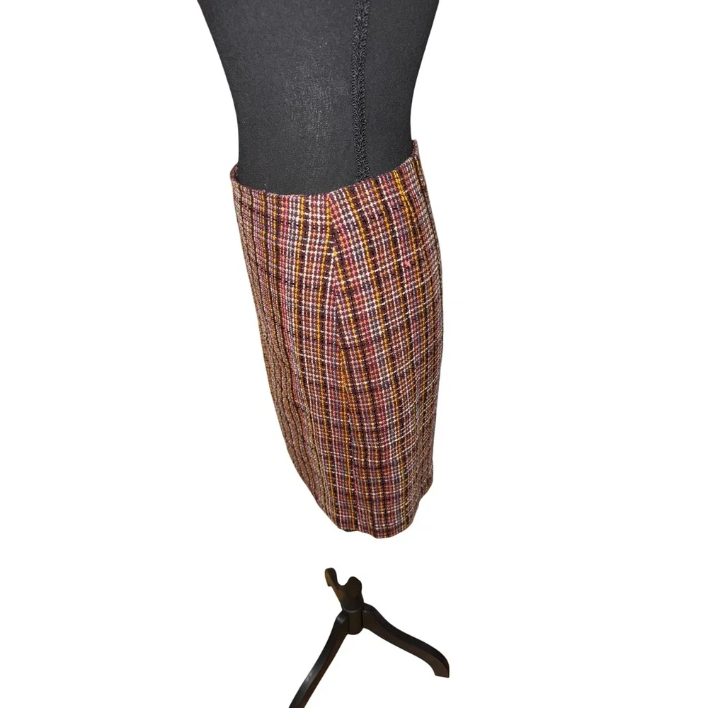 Loft Outlet Burgundy Plaid Tweed Mini Skirt Womens Size 2 Side‎ Zip Lined Fall